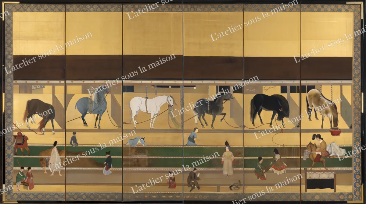 Six chevaux attachés dans leurs stalles, sur fond d'or, avec des palefreniers au premier plan.